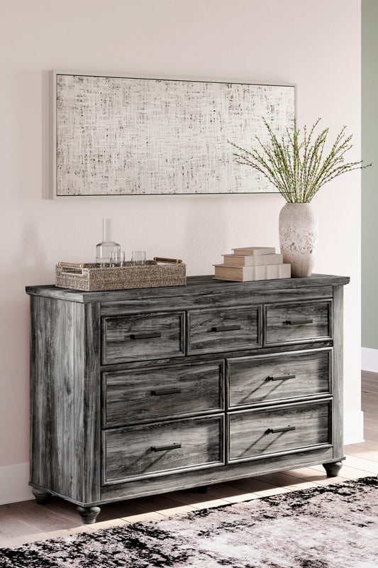 Thyven Gray Seven Drawer Dresser *Discontinued*