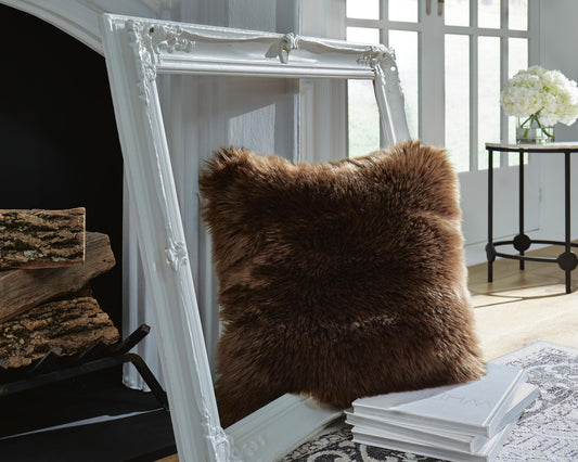 Bellethrone Pillow