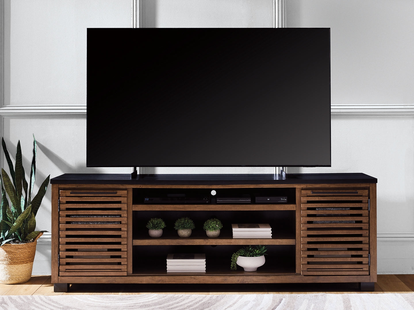 Kallari XL TV Stand w/Fireplace Option