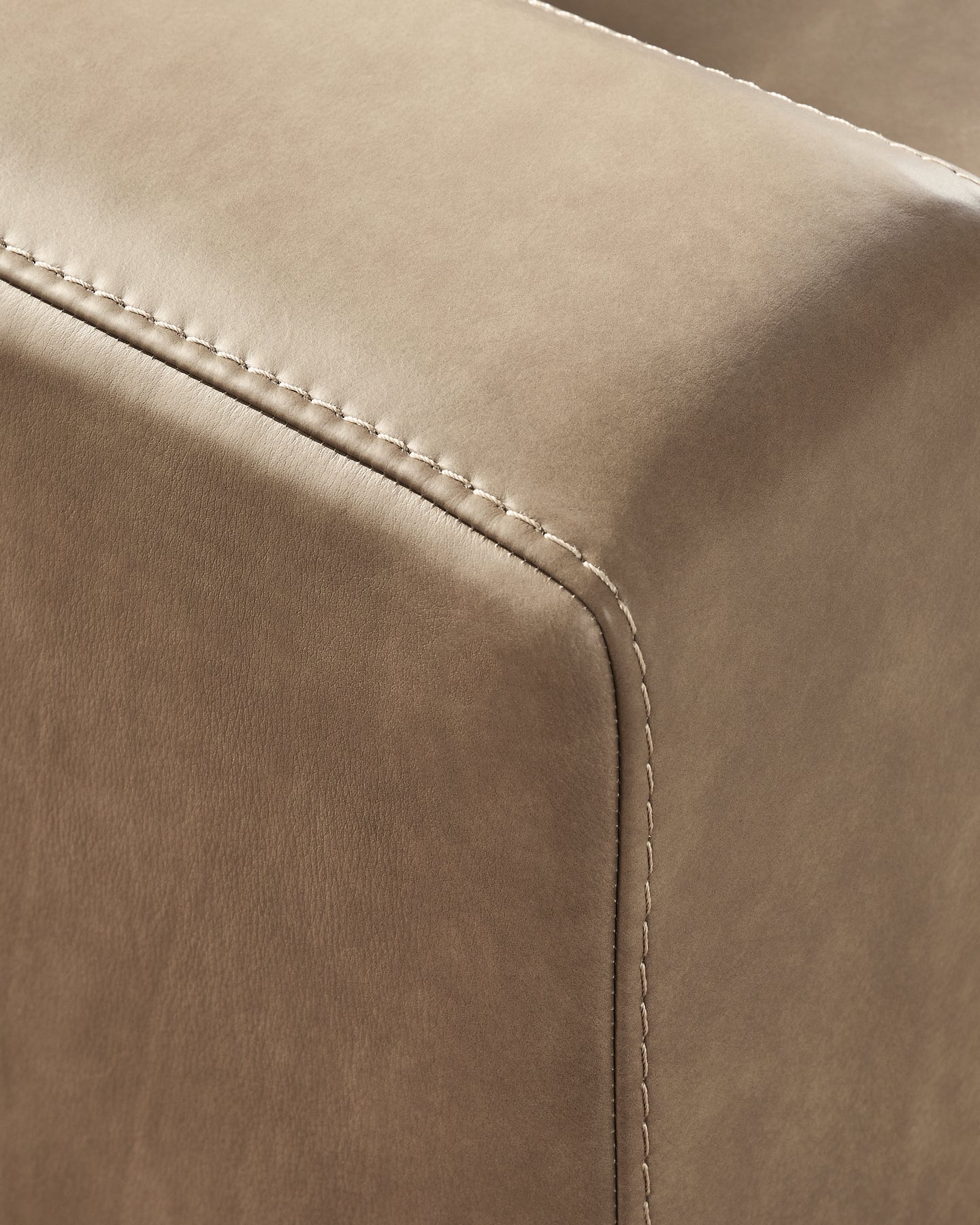 Veronella 2-Piece Sectional Sofa