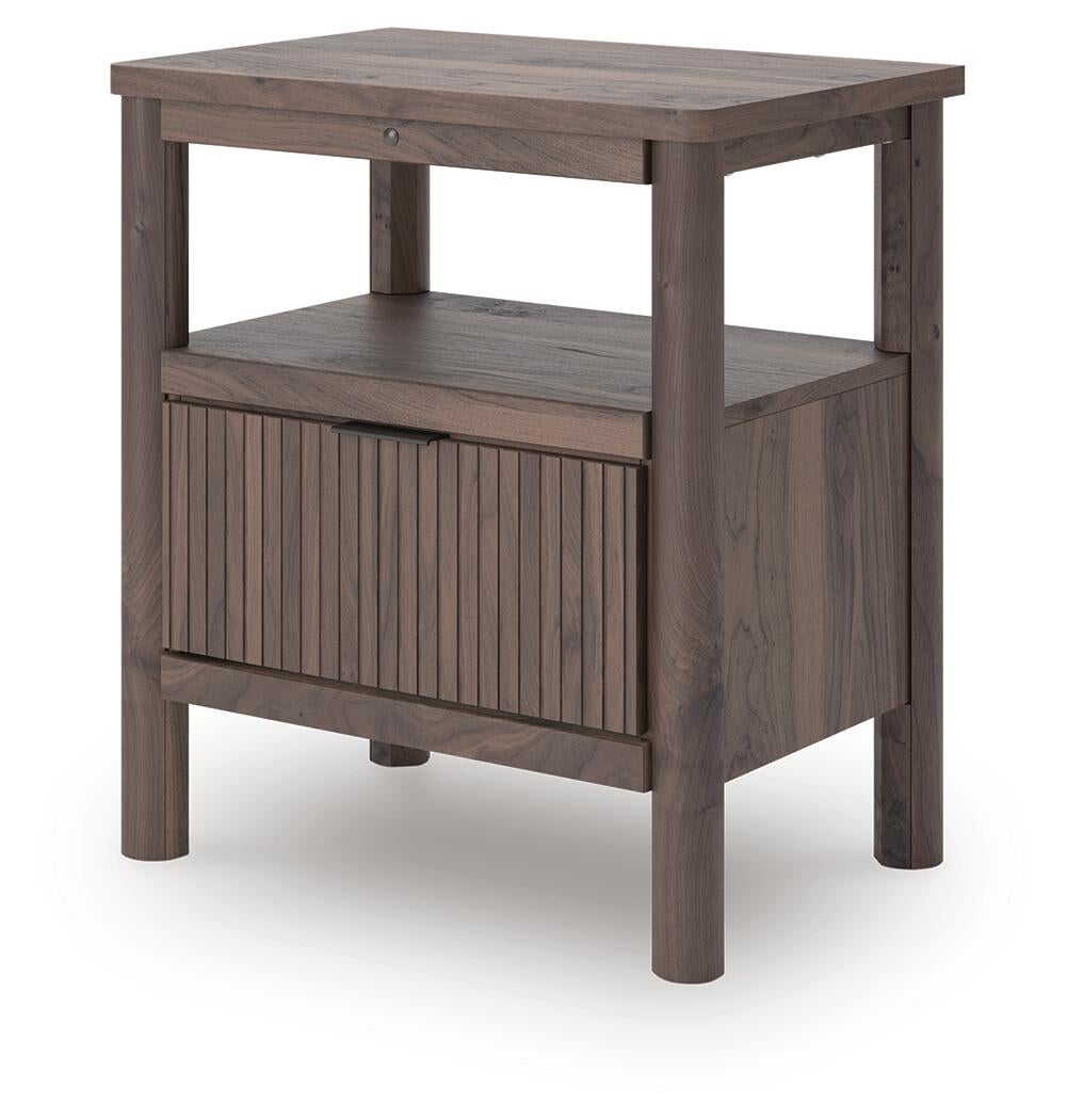 Pamytta Full Panel Platform Bed, Dresser, Mirror and Nightstand